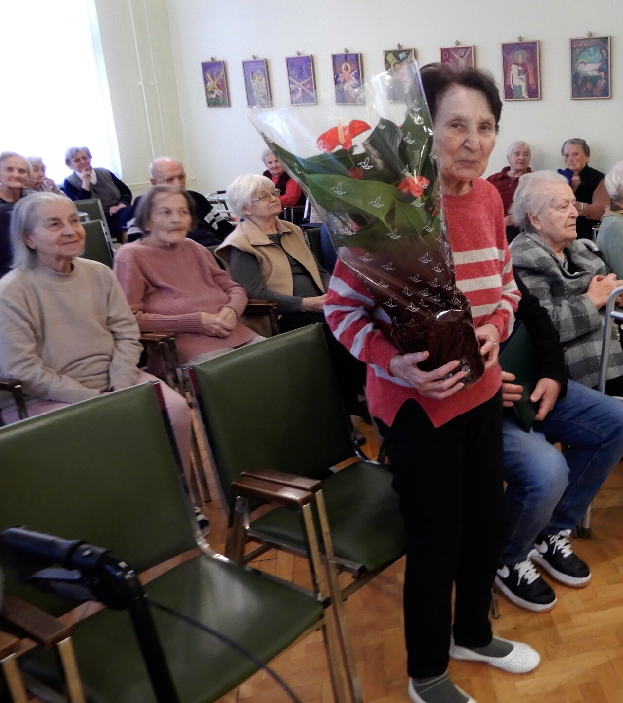 Szeretettel köszöntöttük Marián Éva nénit 90. születésnapja alkalmából! – JSZTIO