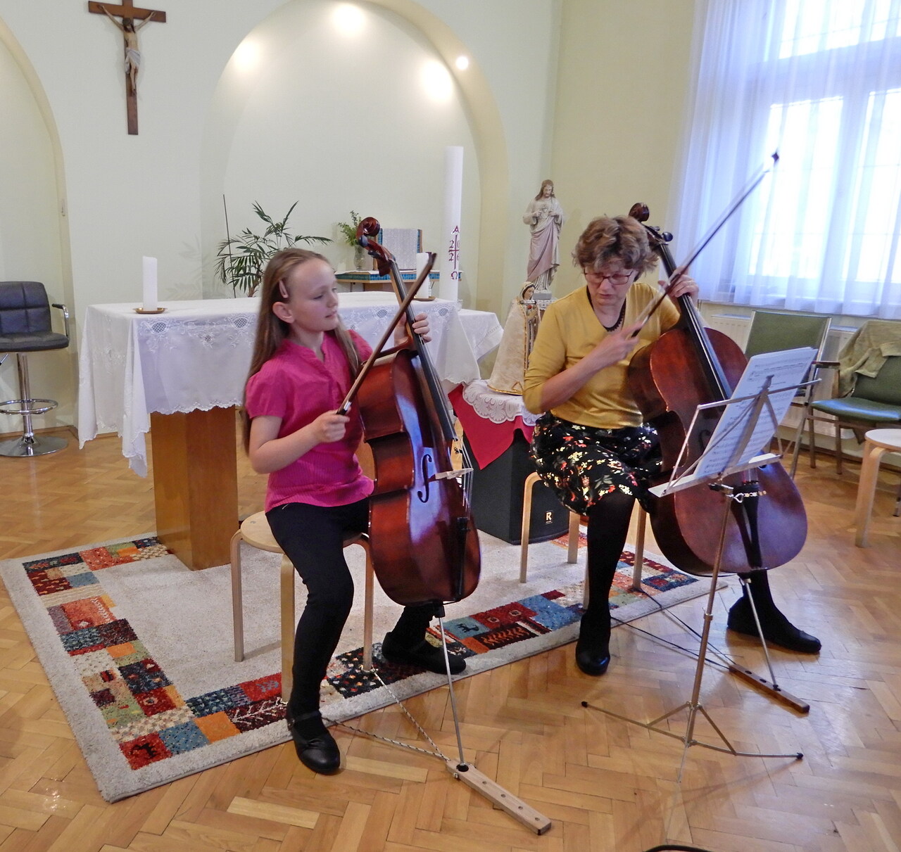 Vonós harmóniák - a Premontrei csellósok előadása - JSZTIO