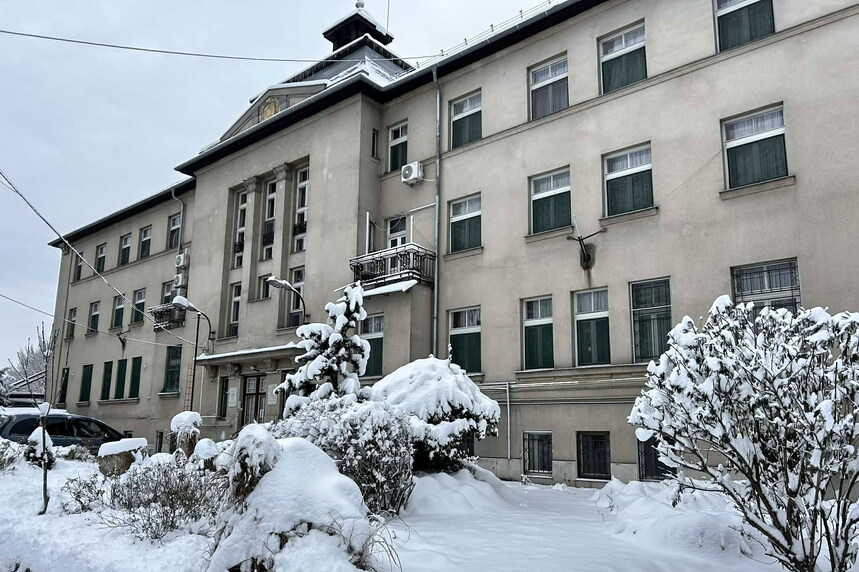 Hófehérbe burkolózva – JSZTIO